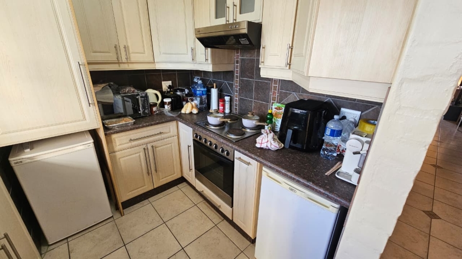 To Let  Bedroom Property for Rent in Humewood Eastern Cape